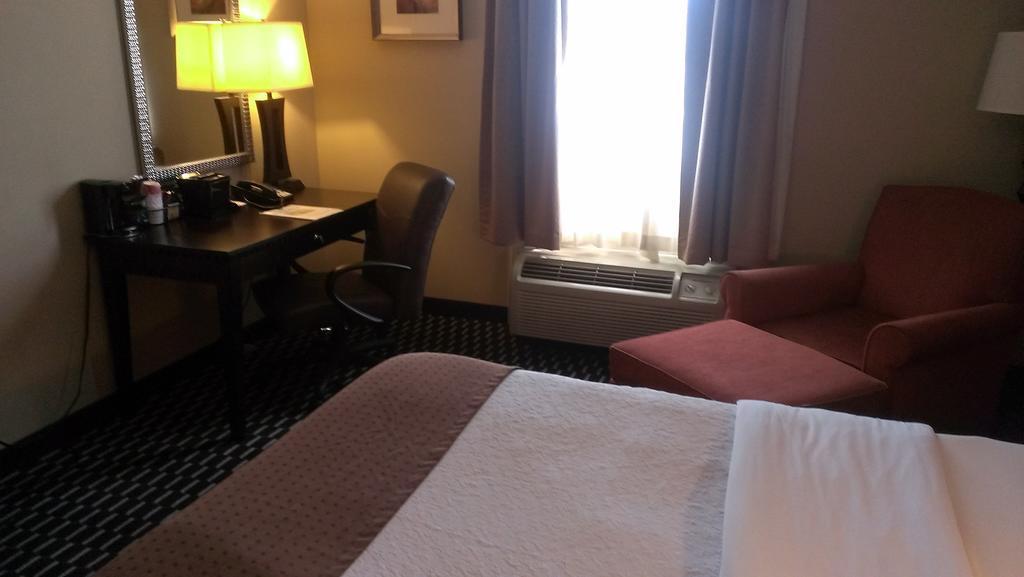 Hartford Hotel & Conference Center East Hartford Room photo