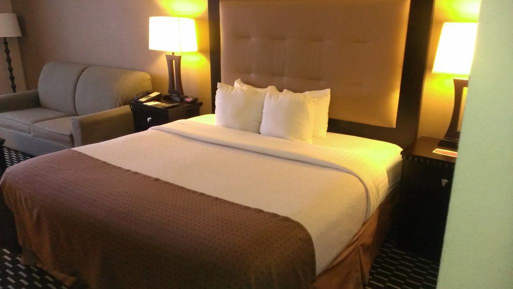 Hartford Hotel & Conference Center East Hartford Room photo