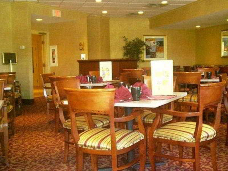 Hartford Hotel & Conference Center East Hartford Restaurant photo