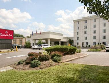 Hartford Hotel & Conference Center East Hartford Exterior photo